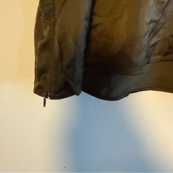 Express Olive Lace Cami, Size M, NWT - Picture 6 of 9